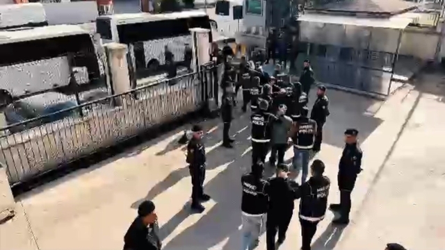 Gaziantep'te dev uyuşturucu operasyonu: 31 şüpheliden 16'sı tutuklandı, 13'ü adliyeye sevk edildi