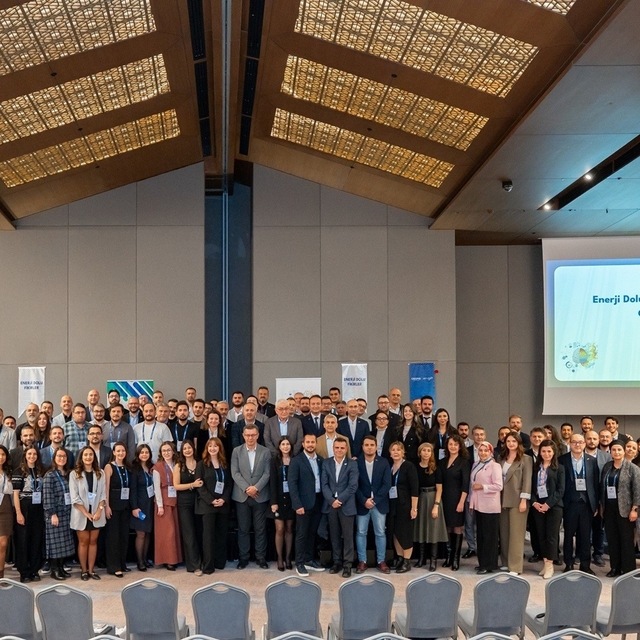 Enerjinin geleceğini şekillendirecek projeler yarıştı
OEDAŞ'ın 'Enerji Dolu...