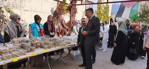 Hakkari'de Gazze yararına hayır çarşısı kuruldu