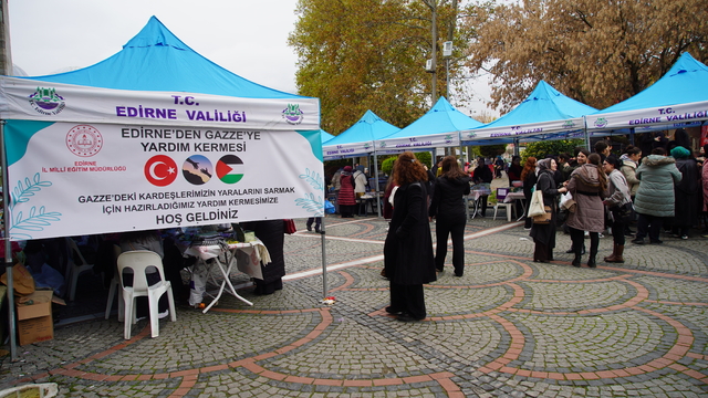 Edirne'de Gazze yararına kermes düzenlendi