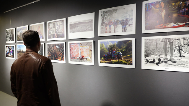Sakarya'da kentin belleğine ışık tutan fotoğraf sergisi açıldı