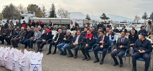 Beyşehir'de üreticilere kırmızı mercimek tohumu desteği