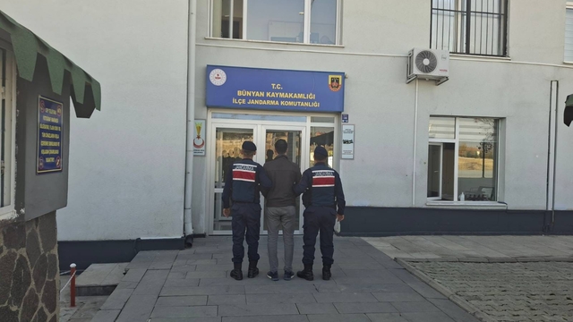 Aranması bulunan FETÖ üyesi yakalandı