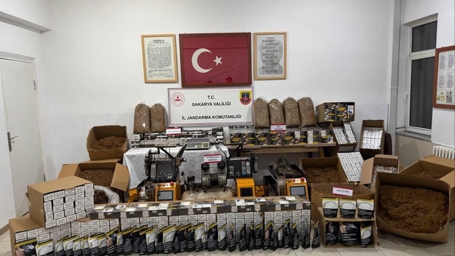 Sakarya'da 151 bin boş, 16 bin dolu makaron ele geçirildi