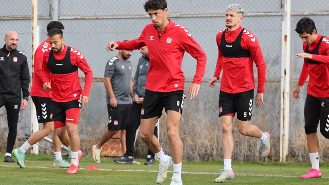 Sivasspor, Manisa FK maçının hazırlıklarını tamamladı