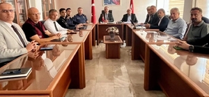 Erdemli'de sahipsiz köpeklerin tespit edilmesine yönelik toplantı düzenlend...