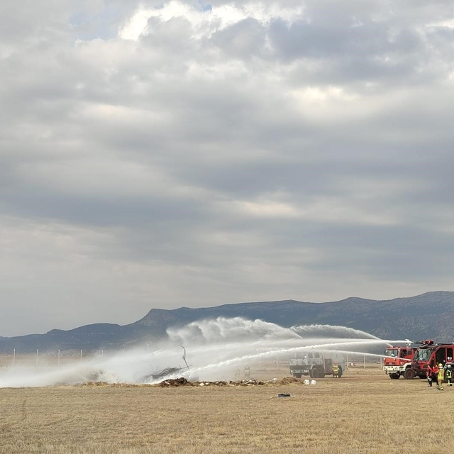 Çardak Havaalanında uçak kaza kırım tatbikatı yapıldı