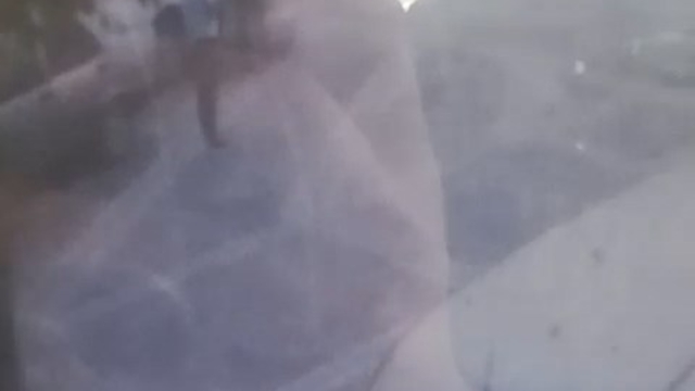 Otomobil, park halindeki 2 araç ile yayalara çarptı: 1 ölü, 3 yaralı