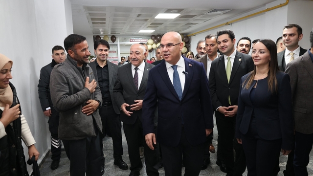 Ağrı Eğitim ve Araştırma Hastanesi'ne ikinci MR cihazı kazandırıldı