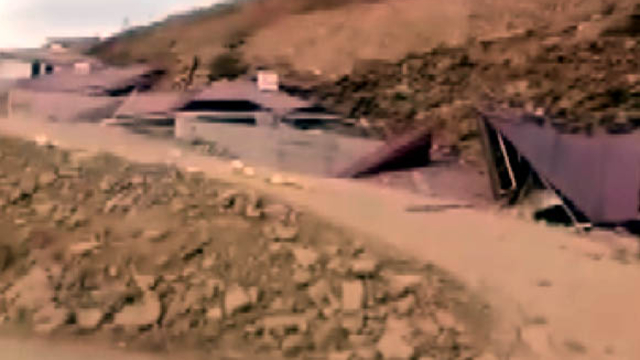 Kahramanmaraş'ta heyelan 10 ev toprak altında kaldı