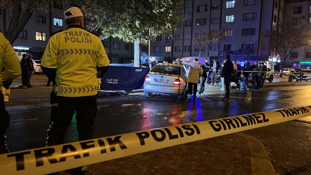 Otomobilin çarptığı yaya hayatını kaybetti