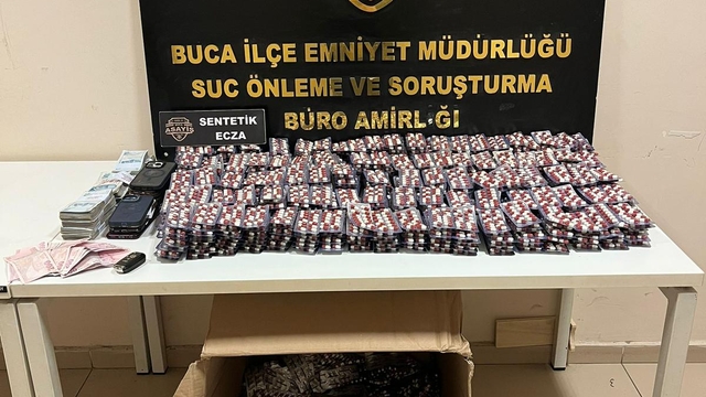 İzmir'de uyuşturucu operasyonunda yakalanan 3 şüpheli tutuklandı