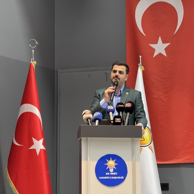 AK Partili İnan: "Her geçen gün CHP'nin siyaseti düşen seviyede"