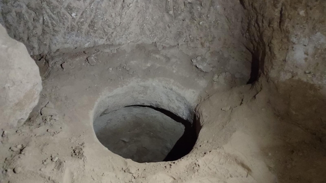 Nevşehir'de keşfettikleri yer altı şehrinde define arayan 2 zanlı yakalandı