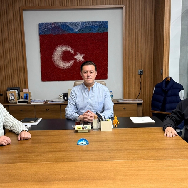 Milletvekili Hatipoğlu, görev süreleri tamamlayan ilçe başkanları ile buluş...