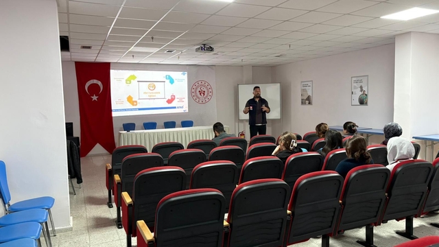 Eskişehir'de afet ve yangın farkındalık eğitimleri sürüyor
Afetlere hazır, bilinçli bir toplum için eğitimler sürüyor