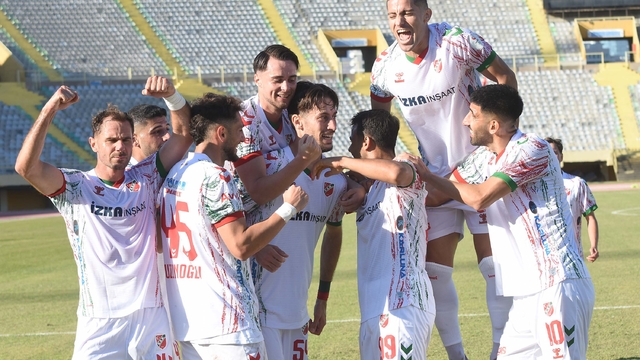 Lider Karşıyaka zor deplasmanda