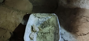 Keşfettikleri yer altı şehrinde kaçak kazı yapan 2 şüpheliye suçüstü