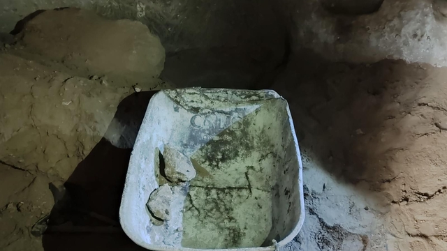 Keşfettikleri yer altı şehrinde kaçak kazı yapan 2 şüpheliye suçüstü