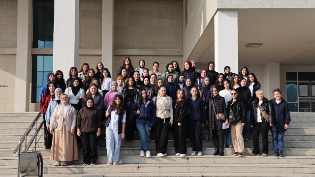 Liseli gençler Düzce Üniversitesi'nde