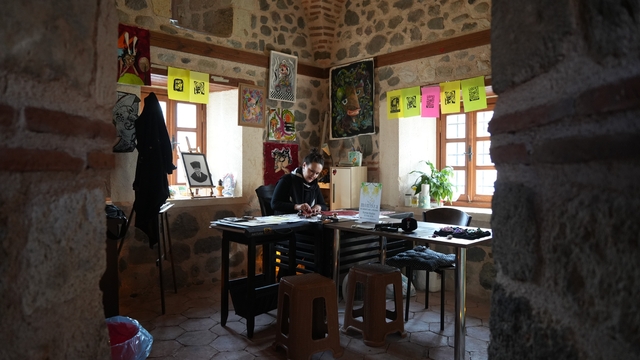 517 yıllık Taşhan'da kadın eliyle sanat ve emek buluşuyor