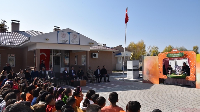 İpekyolu'nda minik yürekler sanatla buluştu