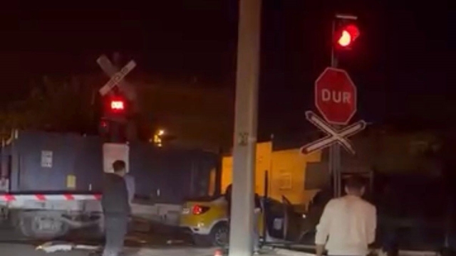 Diyarbakır'da trafik kazaları:4 yaralı