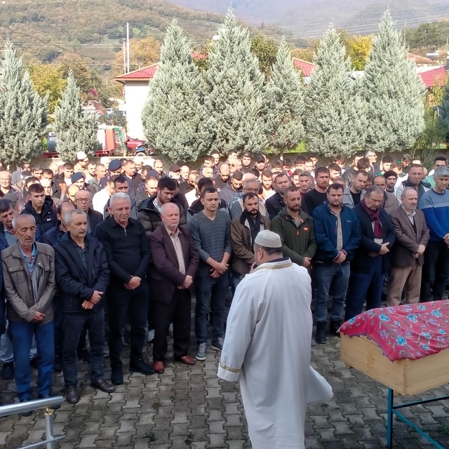 Patpatın çarptığı 2 yaşındaki Eslem öldü, ablası ağır yaralı (2)