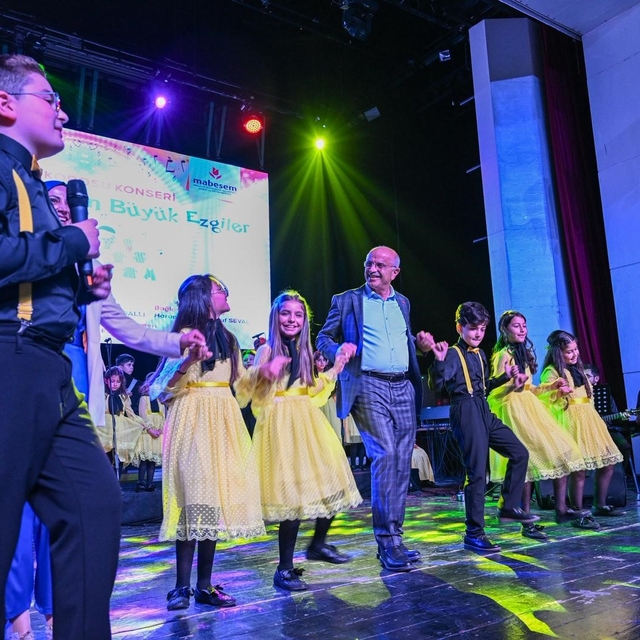 Küçük kalplerden büyük ezgiler