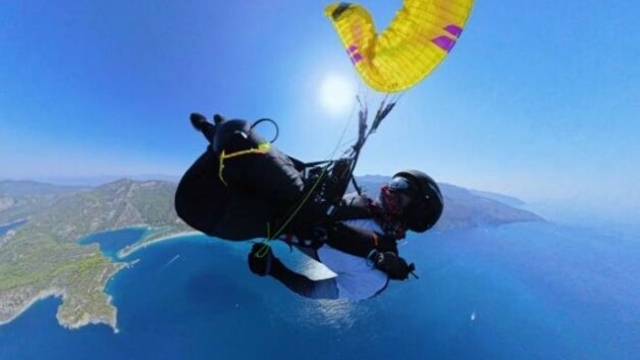 'Düştü' diye ihbarı edilen paraşütçünün, evinde olduğu ortaya çıktı