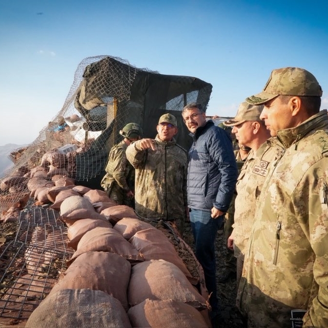 2. Ordu Komutanı Korgeneral Topaloğlu sınır noktasında