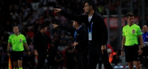 Trendyol Süper Lig: Antalyaspor: 0 - Beşiktaş: 2 (İlk yarı)