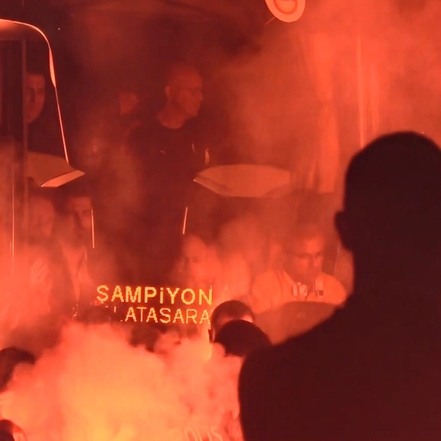 Galatasaray, Kocaeli'de coşkuyla karşılandı