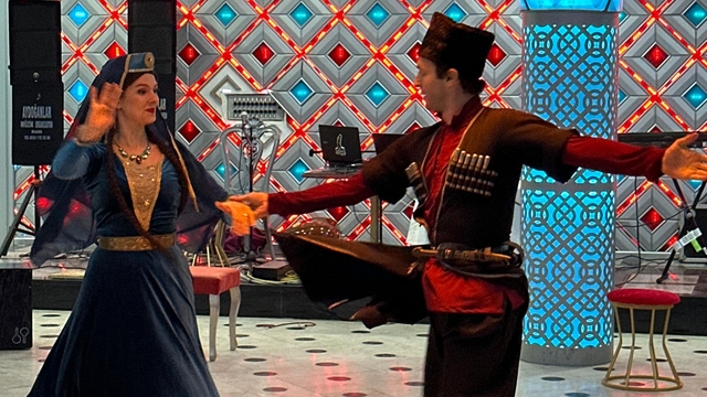 İzmir'de "Köklerden Geleceğe Türk Dünyası Kültür Etkinliği" düzenlendi