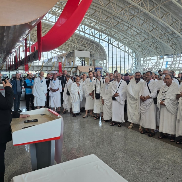 Erzincan'dan 193 umreci dualarla uğurlandı