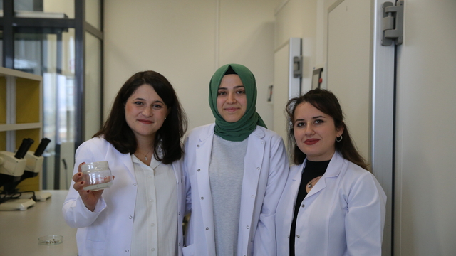 Niğde'de akademisyen doğal tohum kaplama malzemesi geliştirdi