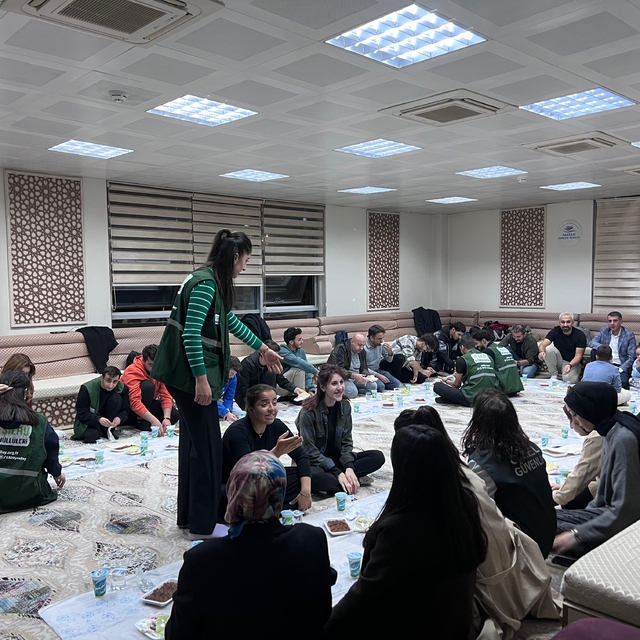 Yeşilay Hakkari Şubesi, üniversite öğrencilerine yönelik etkinlik düzenledi