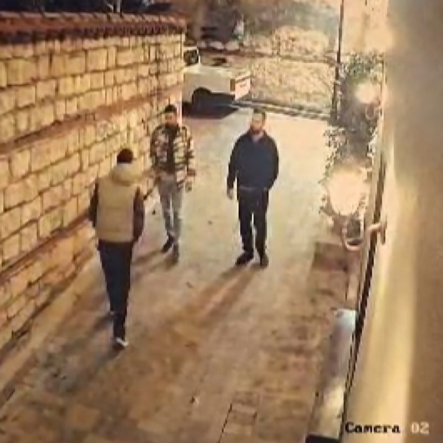 2 hafta sonra düğünü olan Tahsin, 'otel önünde içki içmeyin' diye uyardı, b...