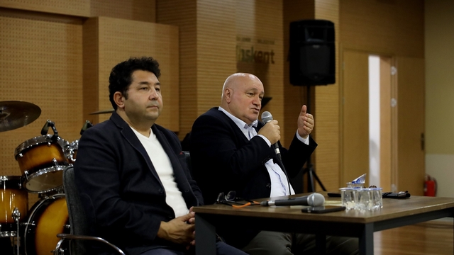 Prof. Dr. Taşağıl, Sakarya'da erken dönem Türk devletlerini anlattı