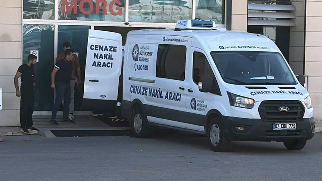 2 hafta sonra düğünü olan Tahsin, 'otel önünde içki içmeyin' diye uyardı, bıçaklanarak öldürüldü (2)