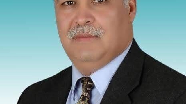 Eski başkan araç kullanırken kalp krizi geçirip hayatını kaybetti