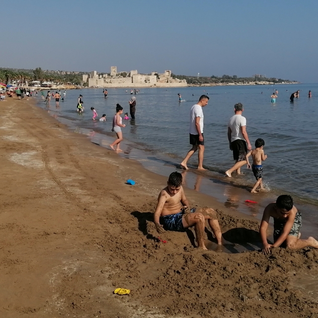 Kızkalesi'nde kasım ayında deniz keyfi