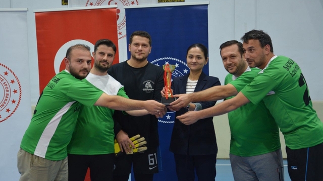 Şalpazarı'nda Kurumlar Arası Futsal Turnuvası sona erdi