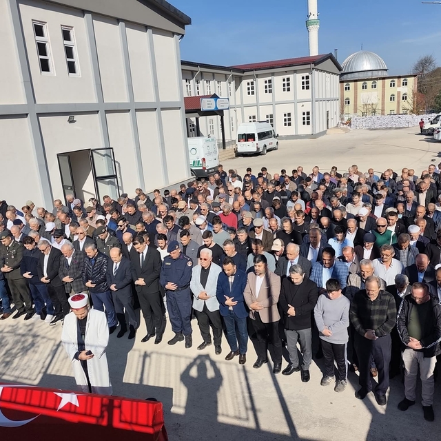 94 yaşında hayatını kaybeden Kore gazisi toprağa verildi