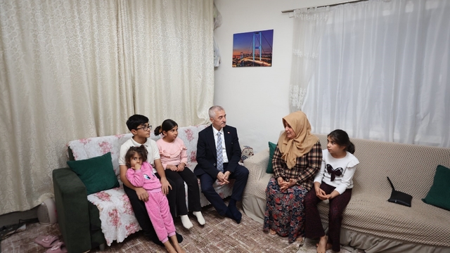 Başkan Tahmazoğlu'ndan aile ve esnaf ziyaretleri