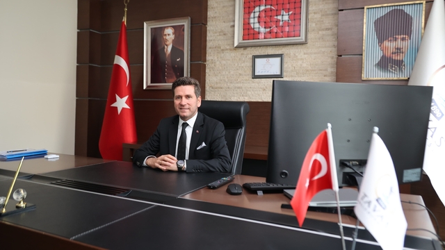 Başkan Tatık; "Atatürk, bir milletin kaderini değiştiren büyük bir lider olmasının yanında, fikirleri ile çağları aşan bir devlet adamıdır"