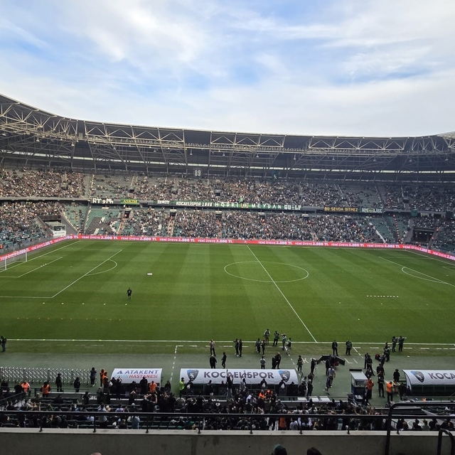 Kocaelispor ile Galatasaray tribün liderleri maç öncesi buluştu