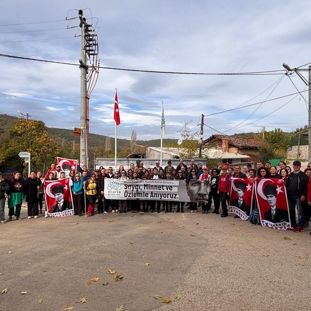 Nilüferliler, Ata'yı Mysia Yolları'nda andı