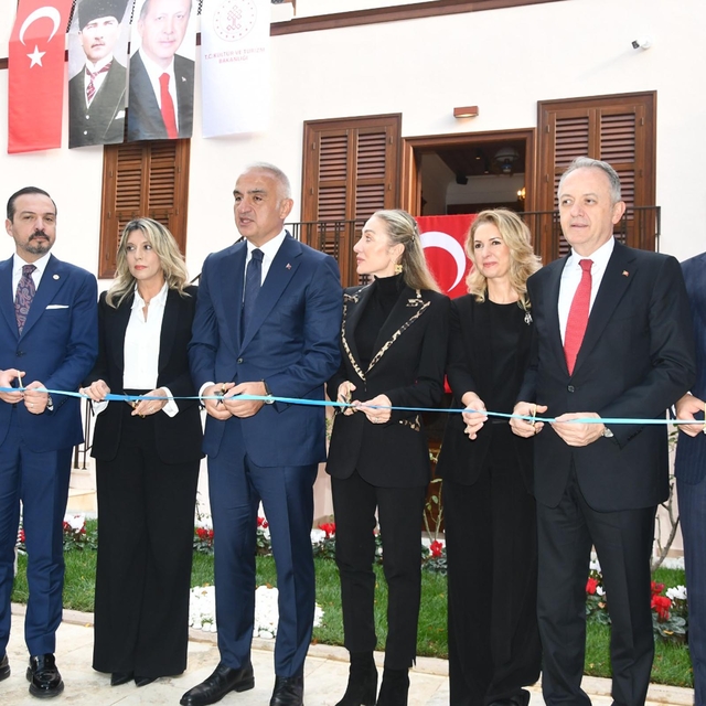 Restore edilen Atatürk'ün Selanik'te doğduğu ev, Bakan Ersoy'un katıldığı t...