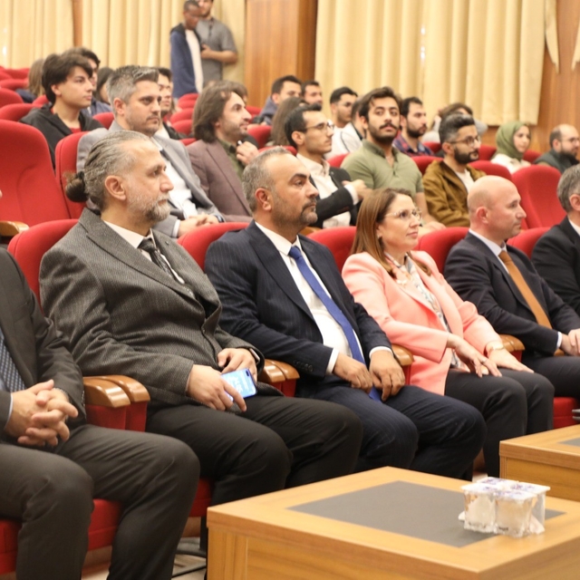 BARÜ yapay zekâ eğitimleriyle dijital dönüşüme katkı sunuyor